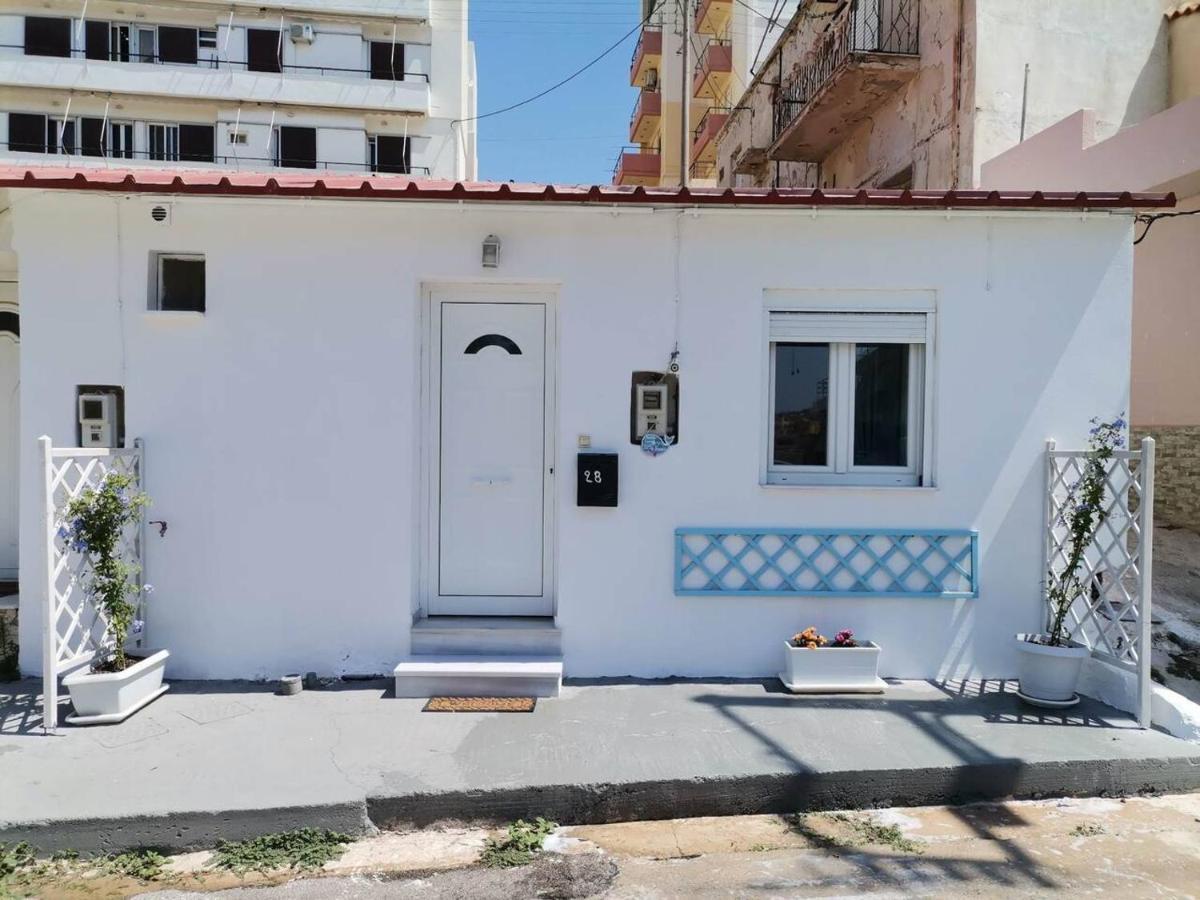 Blue Central Apt 10 Min To The Port/ Wash Machine Lavrio Exterior photo