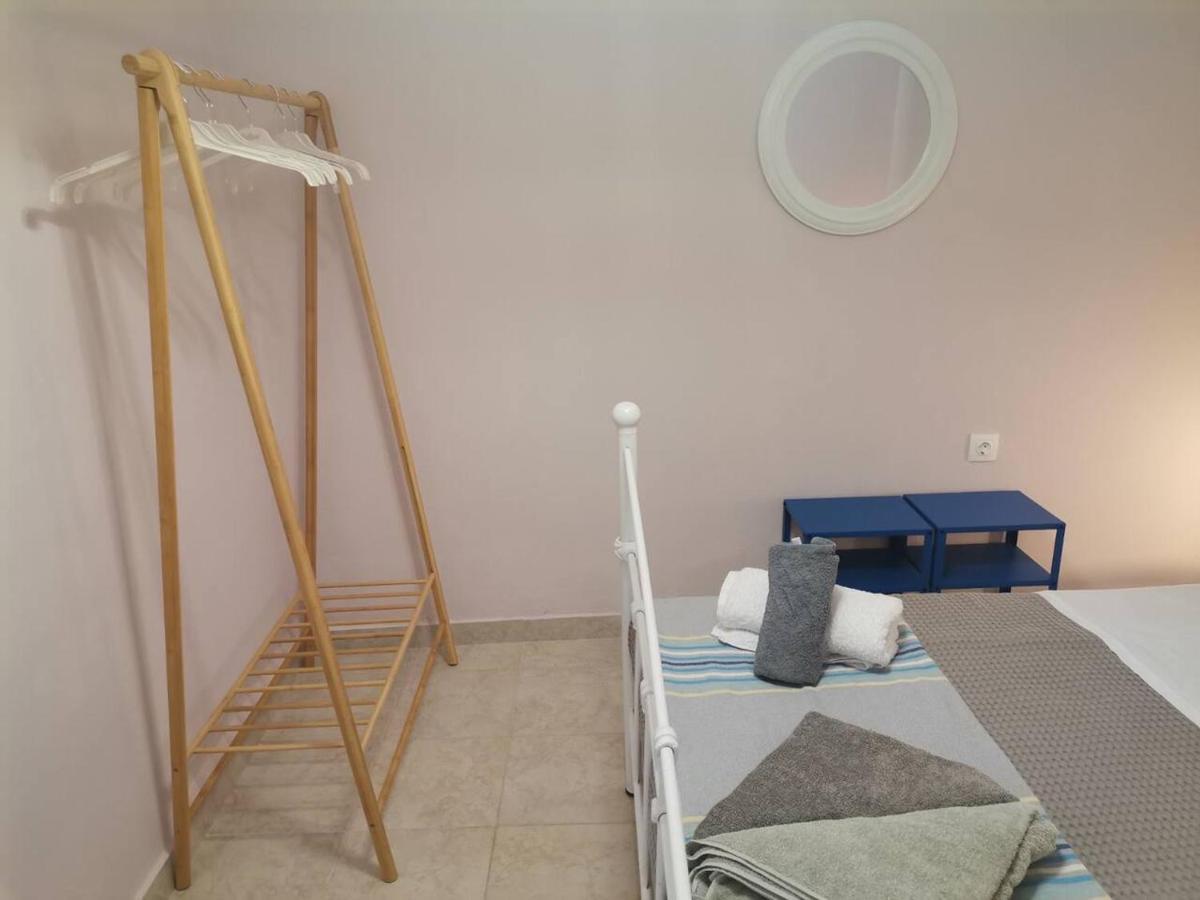 Blue Central Apt 10 Min To The Port/ Wash Machine Lavrio Exterior photo